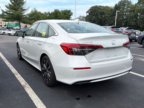 Used 2023 Honda Civic EX image 5