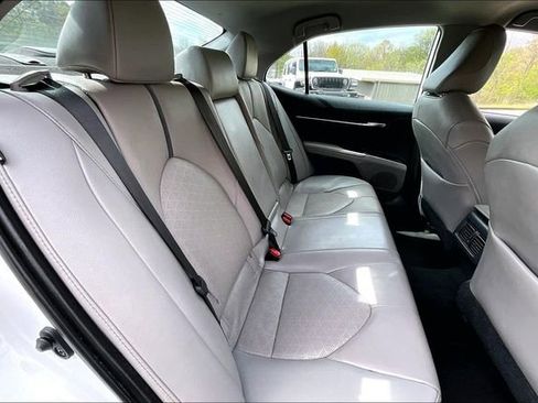 Used 2021 Toyota Camry XSE image 20
