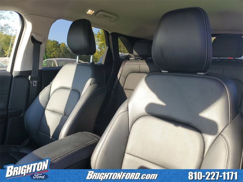 Used 2022 Ford Escape SEL w/ Class II Trailer Tow Package image 12