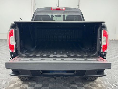 Used 2020 GMC Canyon Denali image 9