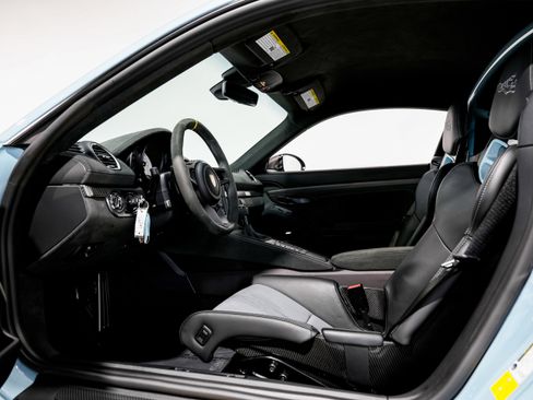 Used 2023 Porsche 718 Cayman GT4 RS image 21