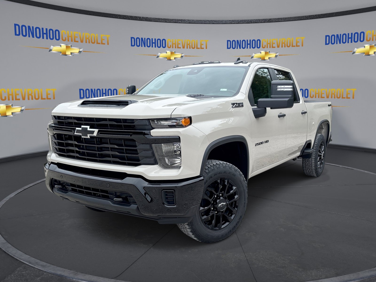 New 2026 Chevrolet Silverado 2500 Custom w/ Custom Value Package AWD/4WD image 4