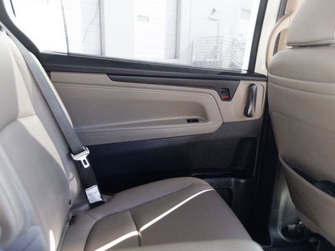Used 2019 Honda Odyssey Elite image 40