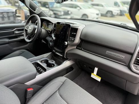 New 2026 RAM 1500 Big Horn AWD/4WD image 11