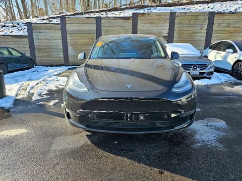 Used 2023 Tesla Model Y Long Range image 3