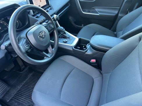 Used 2023 Toyota RAV4 LE image 10