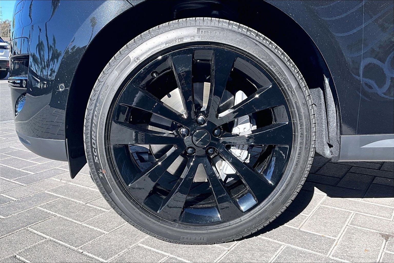 New 2027 Land Rover Range Rover Sport SE AWD/4WD image 12