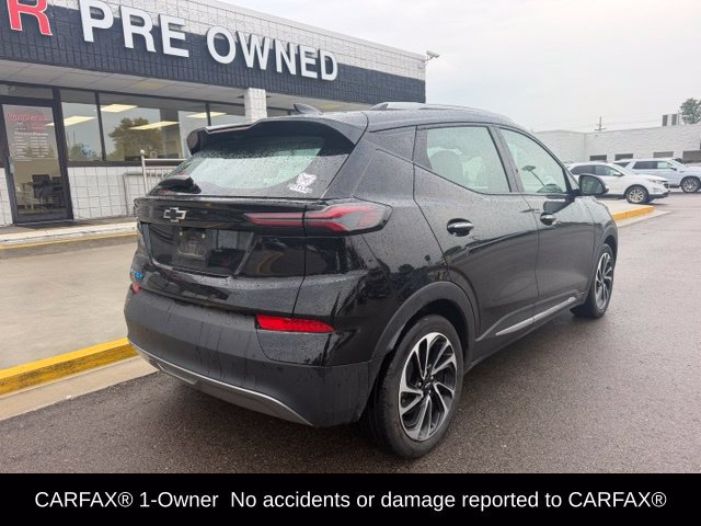 Used 2023 Chevrolet Bolt EUV Premier w/ Sun & Sound Package FWD image 7