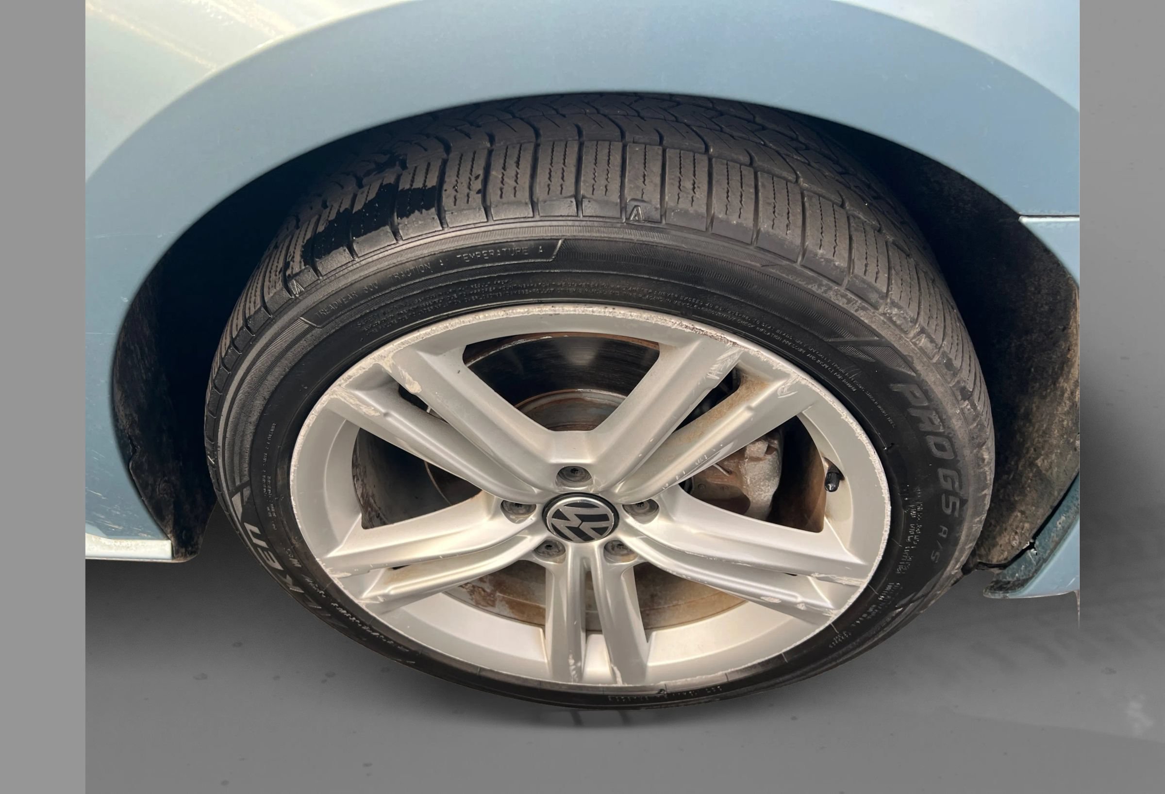 Used 2012 Volkswagen Passat TDI SEL Premium FWD image 25