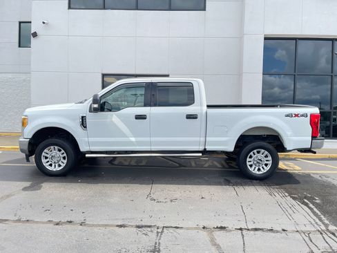 Used 2017 Ford F250 XLT AWD/4WD image 6