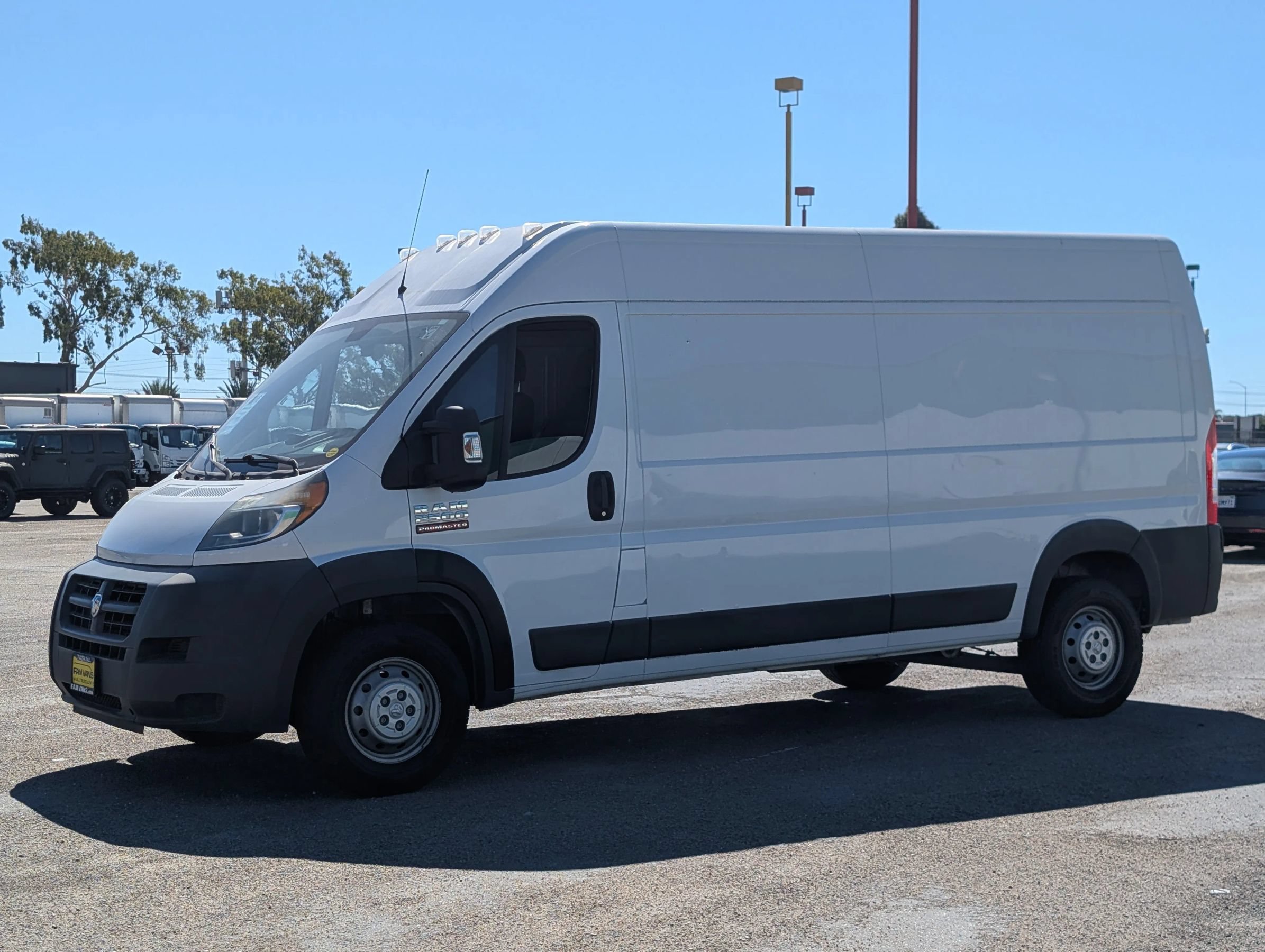 Used 2016 RAM ProMaster 2500 FWD image 3