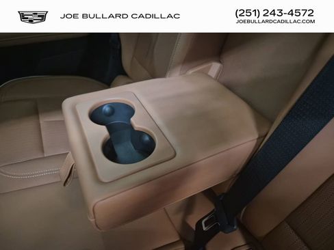 New 2026 Cadillac Optiq Luxury 2 image 18