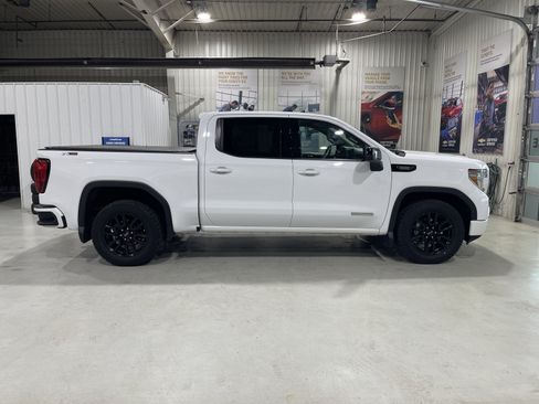 Used 2022 GMC Sierra 1500 Elevation AWD/4WD image 9