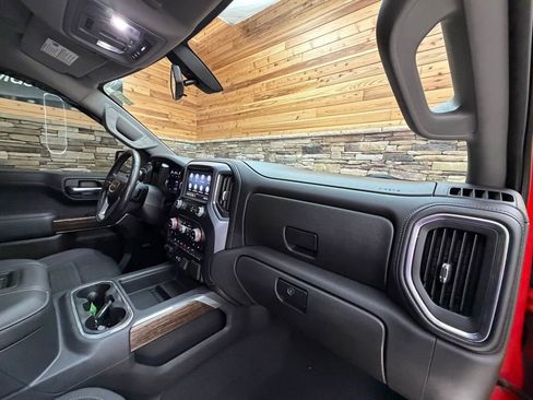 Used 2020 GMC Sierra 1500 Elevation w/ Elevation Value Package AWD/4WD image 13