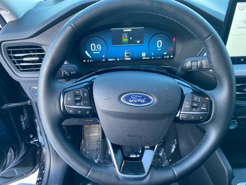 Used 2025 Ford Escape Platinum image 6