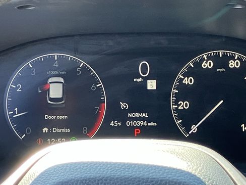 Used 2025 Honda HR-V LX image 23