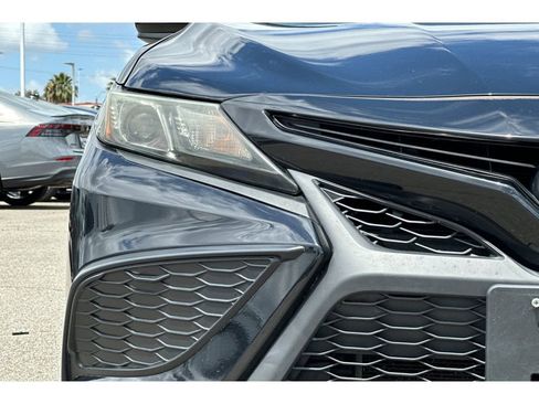 Used 2021 Toyota Camry SE FWD image 44
