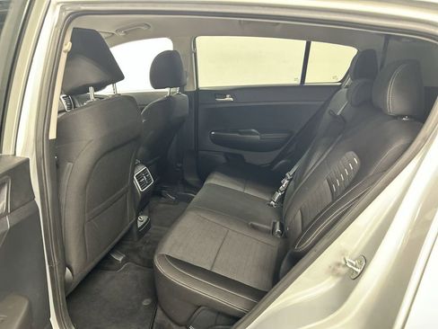 Used 2018 Kia Sportage LX AWD/4WD image 19