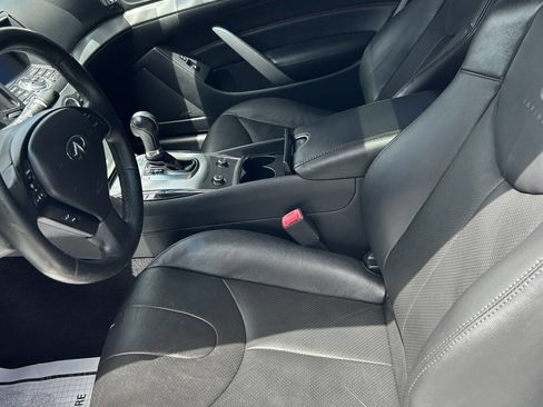Used 2014 INFINITI Q60 Journey w/ Premium Package RWD image 12