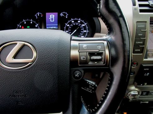 Used 2018 Lexus GX 460 Premium w/ Premium Package AWD/4WD image 23