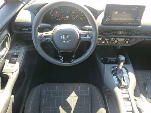 Used 2024 Honda HR-V LX image 11
