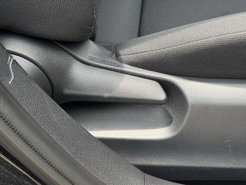 Used 2024 Toyota Corolla LE FWD image 28