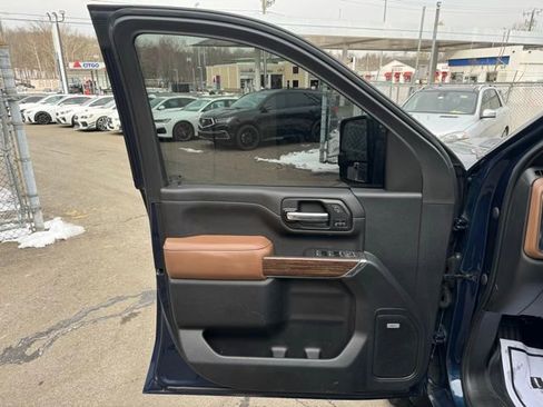 Used 2021 Chevrolet Silverado 2500 High Country AWD/4WD image 10