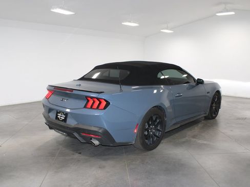 Used 2025 Ford Mustang GT Premium RWD image 9