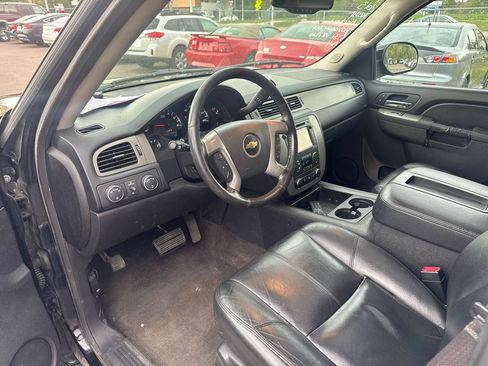 Used 2013 Chevrolet Suburban LT AWD/4WD image 9