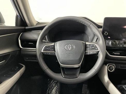 Certified 2025 Toyota Grand Highlander AWD image 14