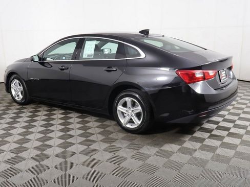 Used 2024 Chevrolet Malibu LT FWD image 11