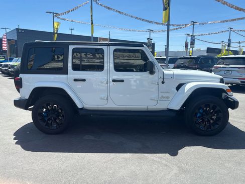Used 2023 Jeep Wrangler Sahara image 4