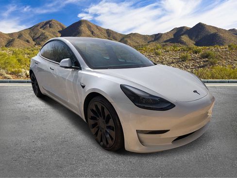 Used 2021 Tesla Model 3 Performance AWD/4WD image 3
