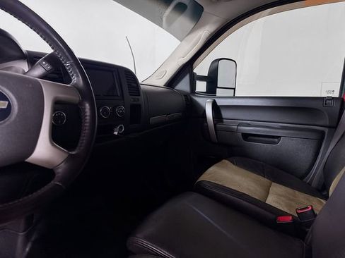 Used 2010 Chevrolet Silverado 2500 LT AWD/4WD image 11