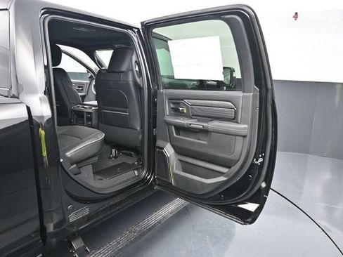 New 2026 RAM 2500 Limited AWD/4WD image 30