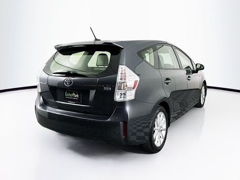 Used 2014 Toyota Prius V Five FWD image 9