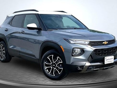 Used 2021 Chevrolet TrailBlazer ACTIV w/ Convenience Package AWD/4WD image 3
