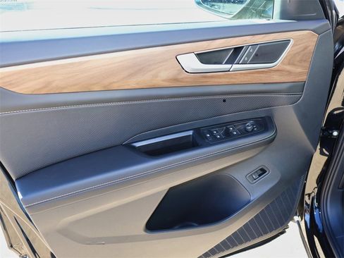 New 2026 Volkswagen Atlas SE image 15