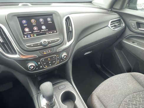 Used 2024 Chevrolet Equinox LT FWD image 22
