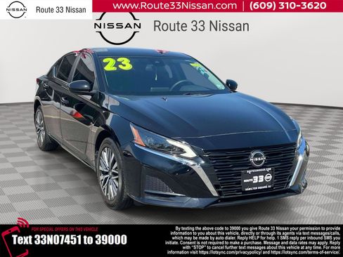 Used 2023 Nissan Altima 2.5 SV image 1