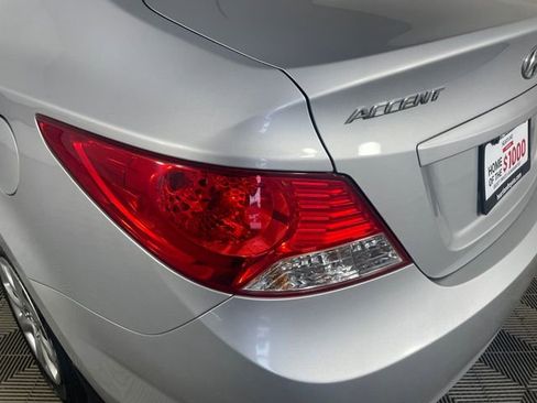 Used 2013 Hyundai Accent GLS FWD image 16