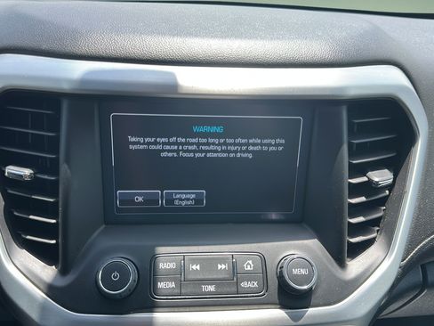 Used 2019 GMC Acadia SLT FWD image 11