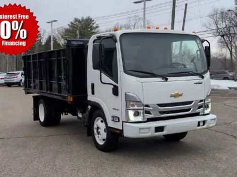 Certified 2024 Chevrolet Low Cab Forward RWD image 3