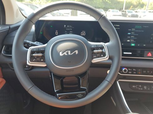 New 2026 Kia Carnival EX image 25