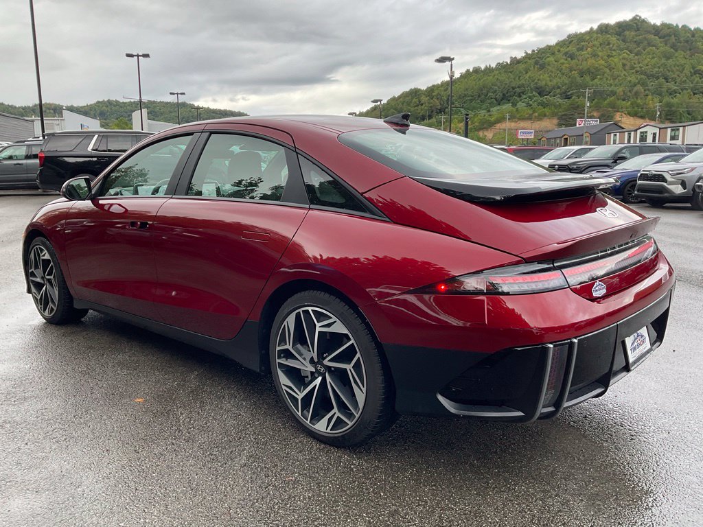 Used 2023 Hyundai Ioniq 6 SEL RWD image 4