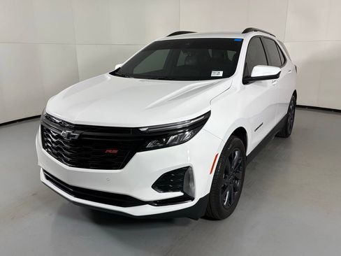 Used 2024 Chevrolet Equinox RS image 4