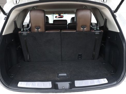 Used 2019 INFINITI QX60 Luxe w/ Essential Package FWD image 28
