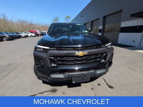 Used 2024 Chevrolet Colorado LT w/ LT Convenience Package III AWD/4WD image 7
