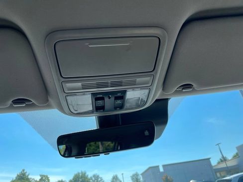 Used 2021 Honda Pilot EX-L image 16