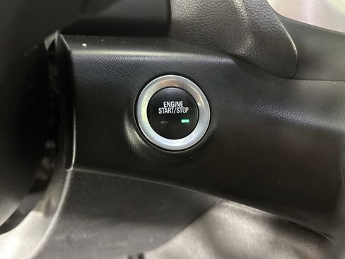 Used 2018 GMC Terrain SLE image 22